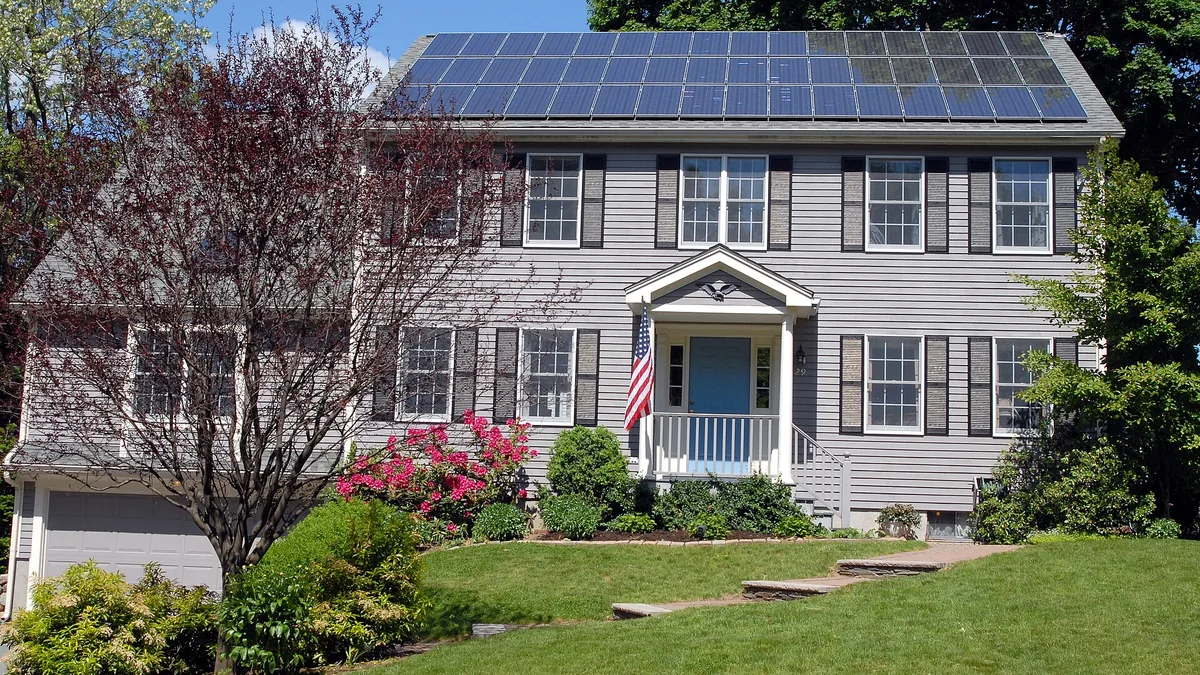 Batterie solaire et panneaux photovoltaïques pour l'autoconsommation avec tarification dynamique
